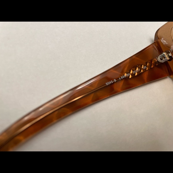 Chanel Sunglasses - Picture 5 of 8